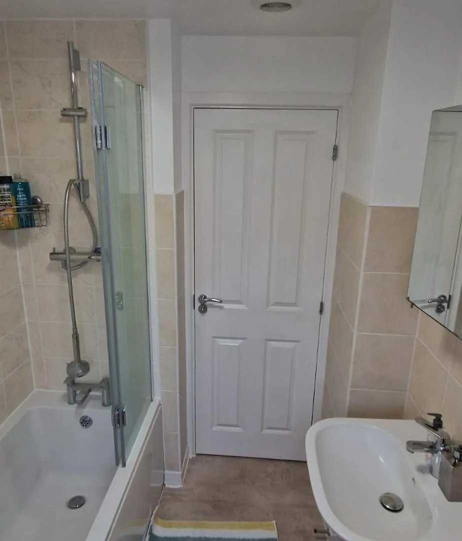 Geoma Guest Single Room Anlaby